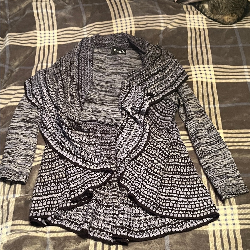 Frazzle Women's Black and Gray Sweater Cardigan